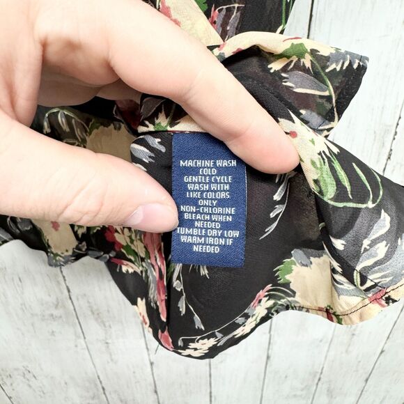 Chaps Top Women's Size M Short Sleeve Shell Black Floral Print Sheer V Neck - Picture 3 of 4